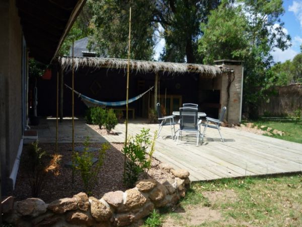 Pintoresca casa con jardín
